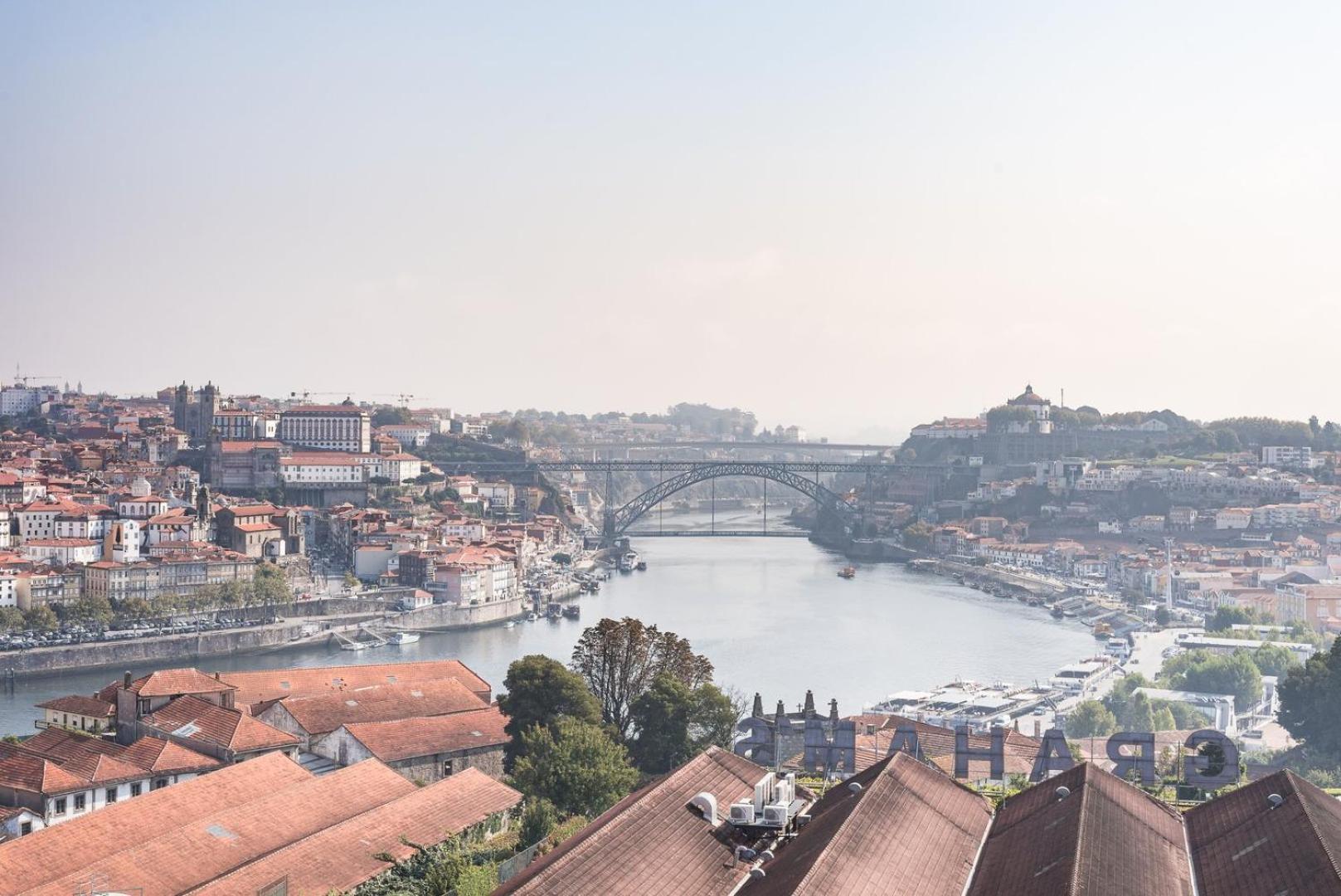 Апартаменты Guestready - Porto Magic View Вила-Нова-ди-Гая Экстерьер фото
